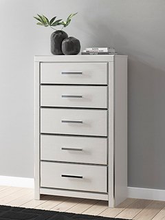 Zuraleus Chest of Drawers