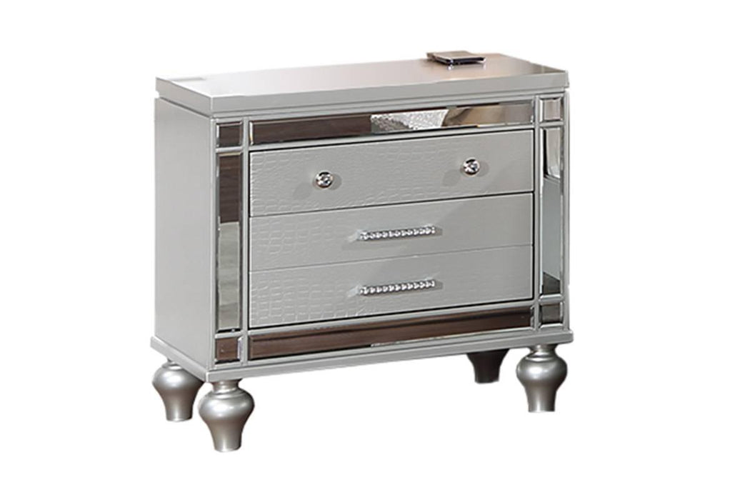 Hothan Night Stand in Silver